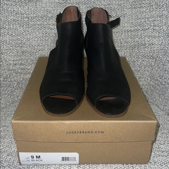 Lucky Brand Black Barimo Bootie.  Black Peep-Toe Heeled Bootie Size 9 - Picture 4 of 10
